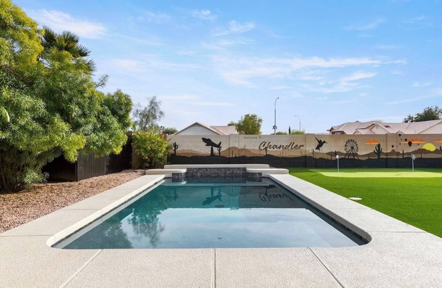 Chandler Escape w/ Pool Heat, Golf & Kid-Friendly