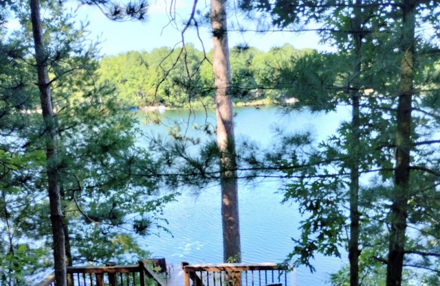 Chandler's Charm - Your Little Piece of Heaven! Dog Friendly - With Fee