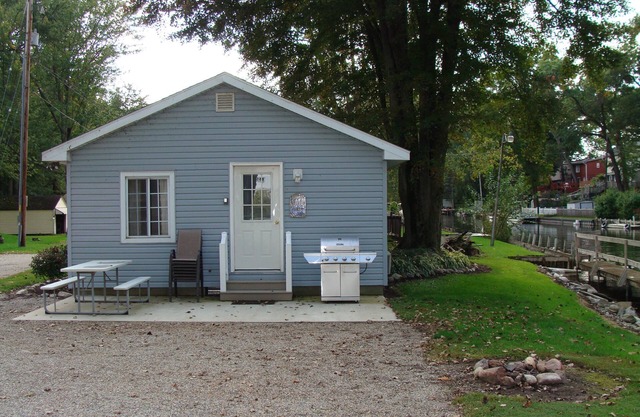 Channel House- On Pointe Lakefront Resort