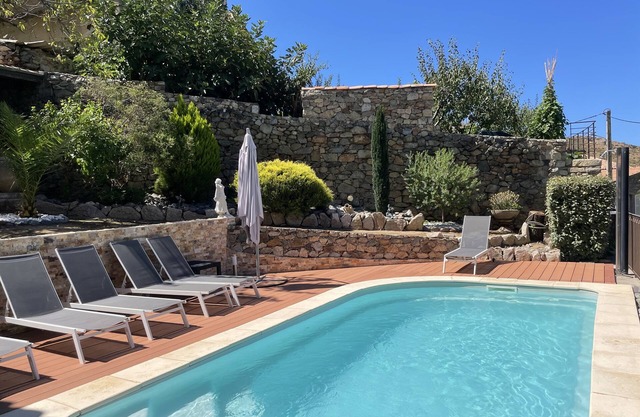 Character house, private heated swimming pool, classified 4 *