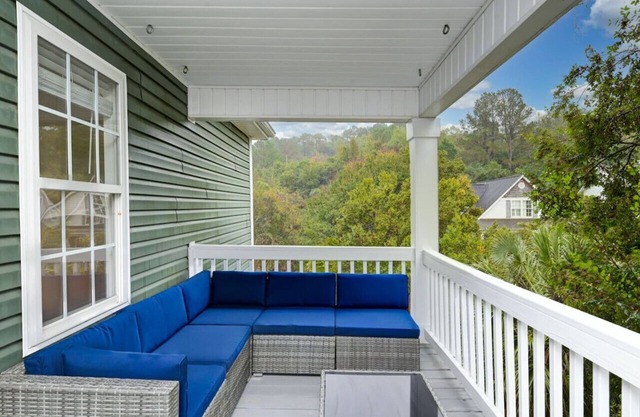 Charleston Charm | 4BR, 3BA