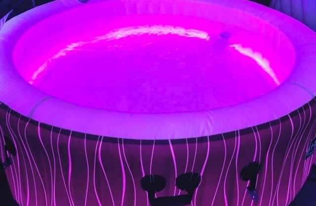 Charleston King Suite Hot Tub Fire Place Patio 1