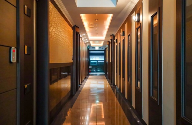 Charlot Castle Hotel