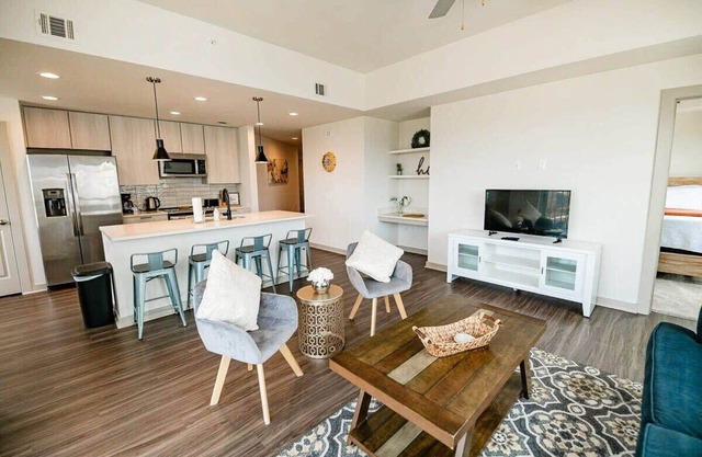 Charlotte Uptown Fully Furnished Apartments