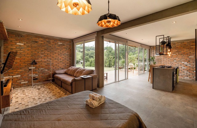 Charm and Comfort in the Heart of Vale dos Vinhedos