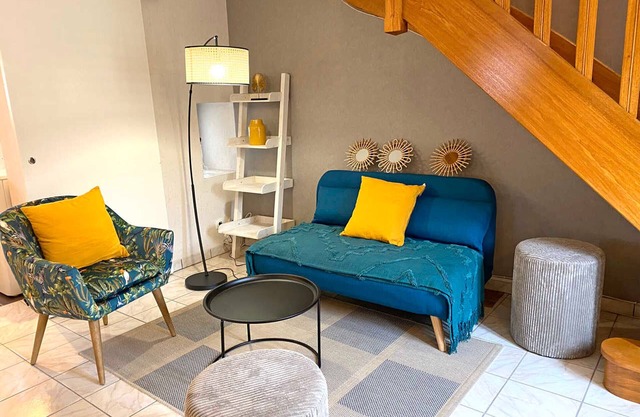 Charming Cottage with Garden, Spa, Near Sioule River, Perfect for Families