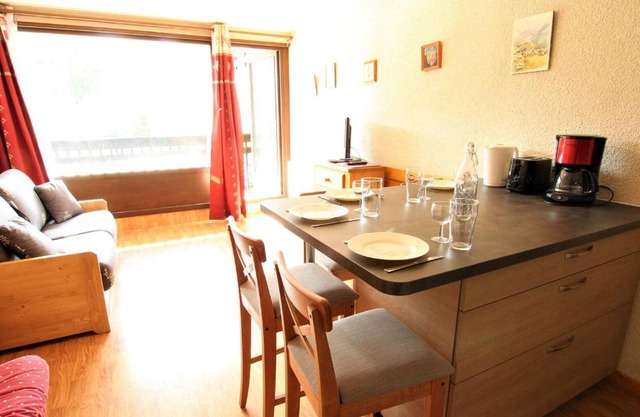 Charmant studio 4 pers avec piscine, proche télécabines et commerces, accès direct ski, La Salle-les-Alpes - FR-1-330F-106