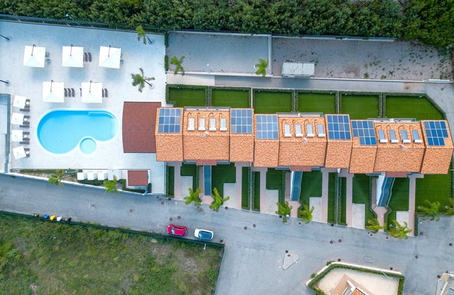 Charming apartment with swimming pool in residence, a stone's throw from the sea!