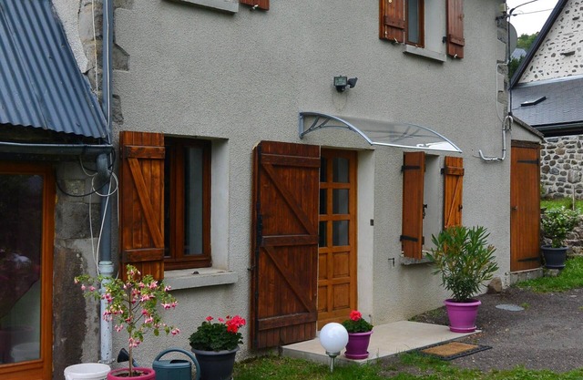 Charming house in the heart of Sancy Valley.