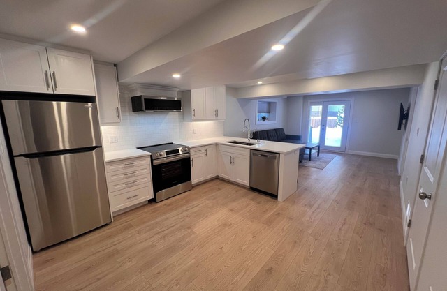 Charming 1-Bedroom Apartment in Waterloo