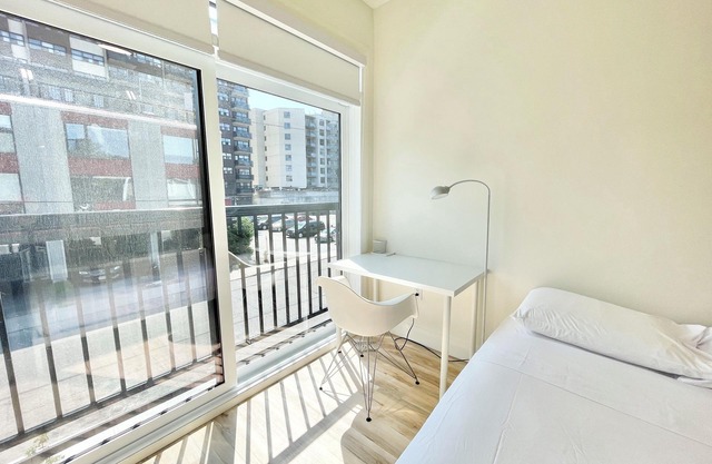Charming 1 Bedroom Apartment in the heart of Westboro/Hintonburg