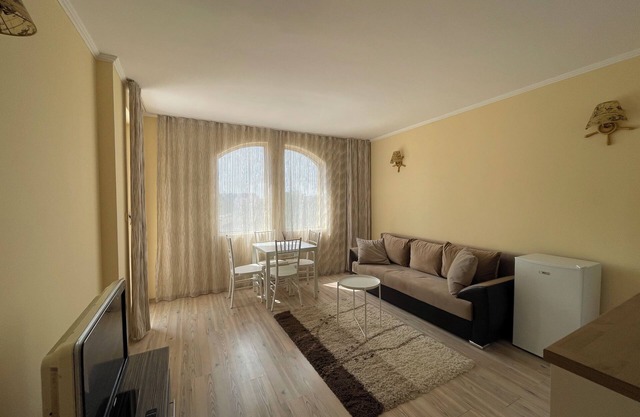 Charming 1-bedroom apartment in Sunny Beach with AC
