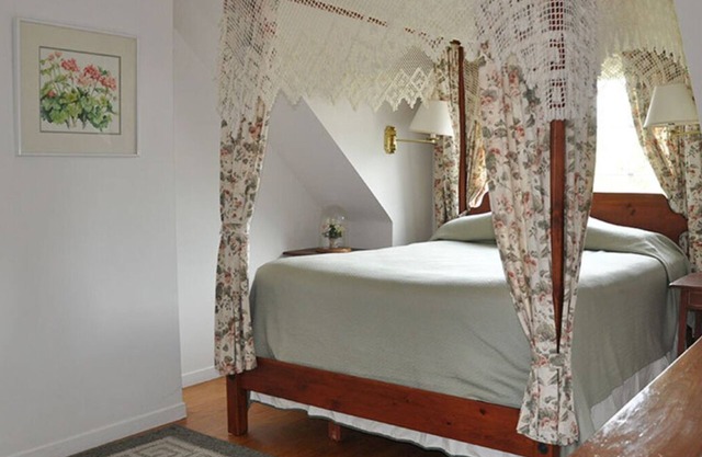 Charming 1-bedroom condo in Nantucket minutes from downtown and Children's Beach