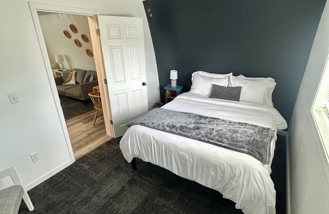 Charming 1-bedroom house in charming Calumet with AC