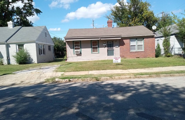 Charming 1-bedroom house in fantastic Memphis with AC, WiFinn