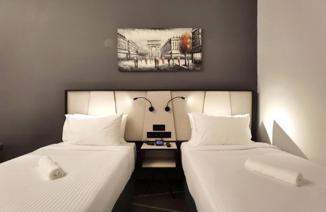 Charming 1-bedroom hotel with pool