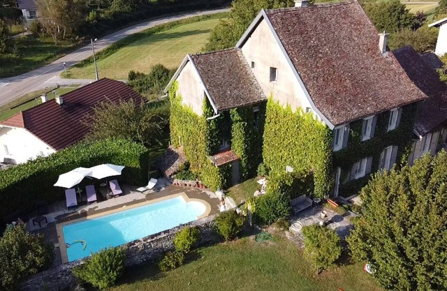 Charming 17th century manor house