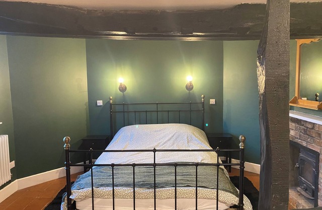 Charming 17th century apartment with modern facilities in a pretty village.