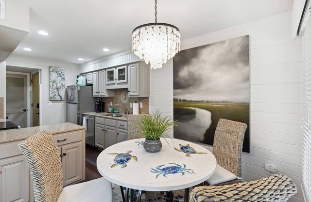 Charming 2-Bedroom 2-Bath Tennis Club Villa in Kiawah Island!