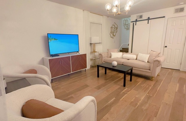 Charming 2-bedroom, 1.5 bath townhome in historic Charleston with free parking.