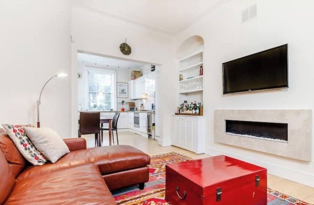 Charming 2-bedroom apartment in wonderful London with WiFi