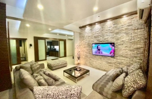 Charming 2-bedroom apartment with WiFi, AC in Gulshan 1. Niketon Dhaka.