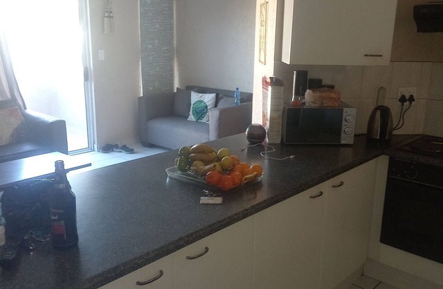 Charming 2-bedroom building in beautiful Randburg with AC, WiFi .