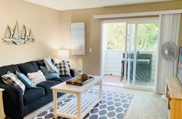 Charming 2-Bedroom Condo in Marvelous Cardiff with AC+WiFi