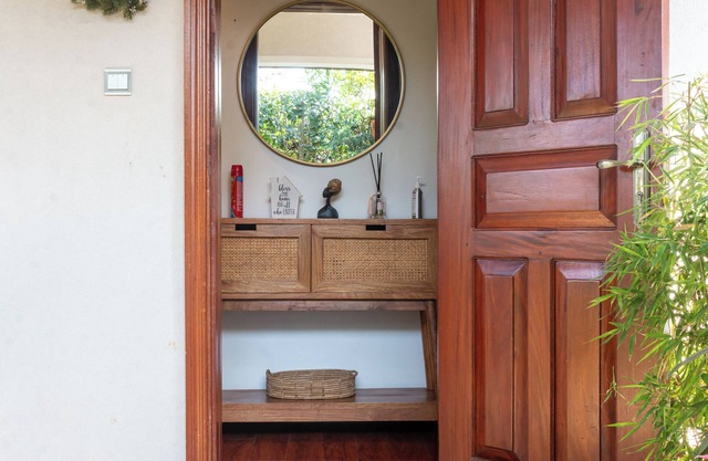 Charming 2-bedroom cottage in Karen with WiFi , garden, free parking, game
