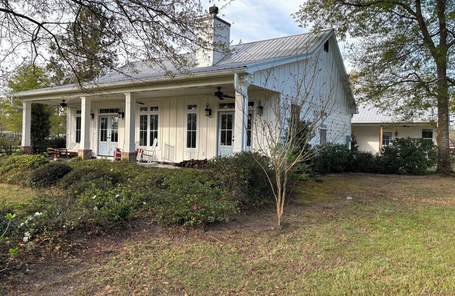 Charming 2-bedroom cottage "The Hideout" in delightful Aiken, SC