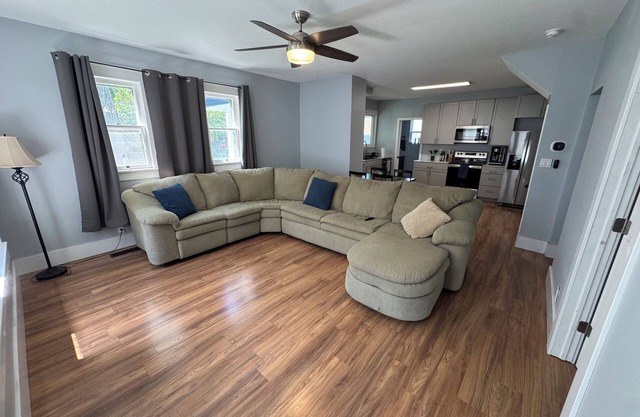 Charming 2-bedroom house- 3 blocks from Aggieville in wonderful MHK