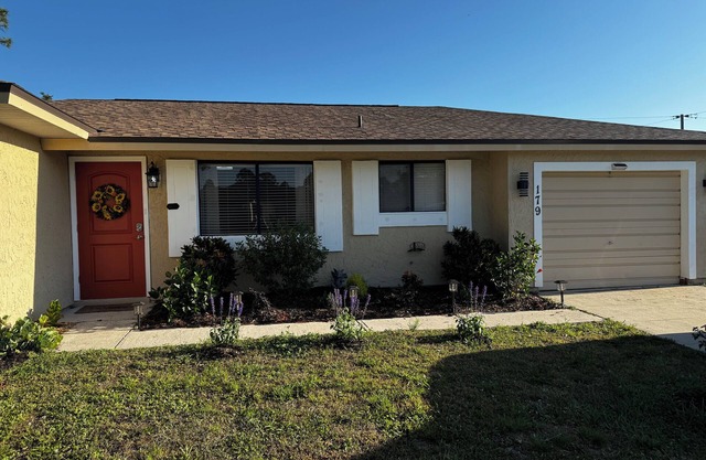Charming 2-bedroom house in amazing Palm Bay with WiFi, AC