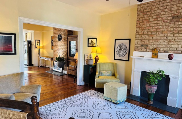 Charming 2-bedroom house in Historic Church Hill