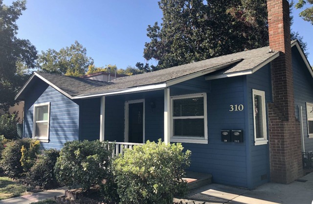 Charming 2-Bedroom House close to Enloe and Chico State