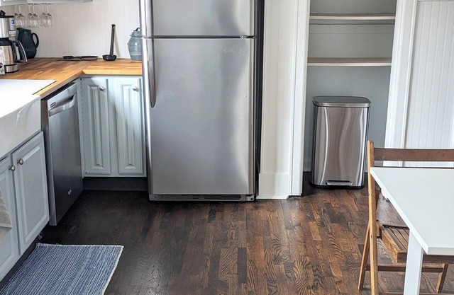 Charming 2-bedroom house north of Ball State University