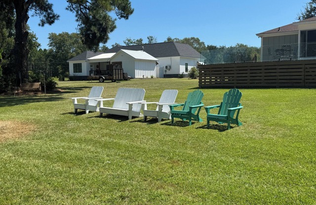 Charming 2-bedroom lake house on Lake Blackshear