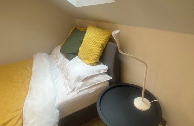 Charming 2 bedroom North London - 8mins walk to Underground