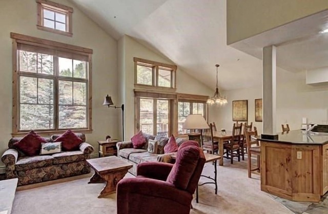 Charming 2 Bedroom Townhome