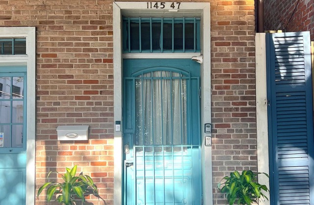 Charming 2-bedroom apartment in brilliant New Orleans with WiFi, AC