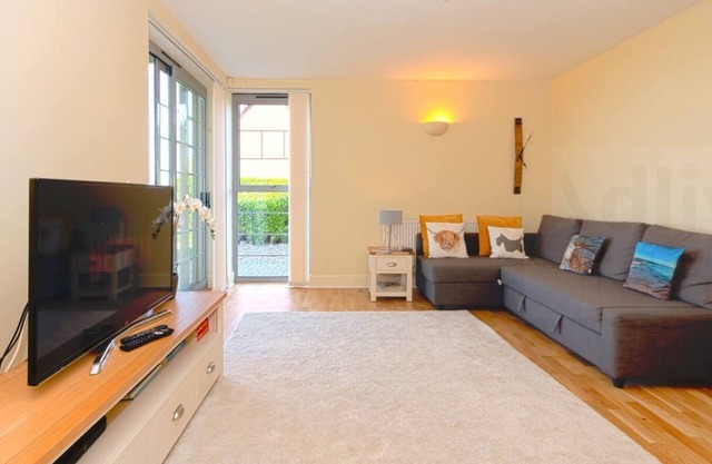 Charming 2-bedroom, pet-friendly, ground-floor apartment in Birchington By ADLIV