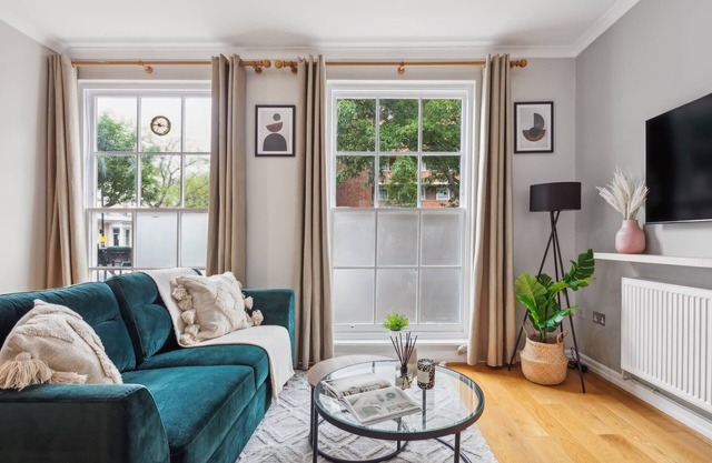 Charming 2BR in London's Westminster