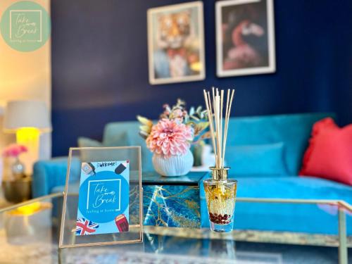 Charming 2BR Swinton House -Close to Manchester City Center