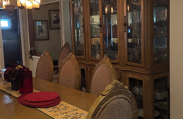 Charming 2BR1BA in a home at Encino, CA