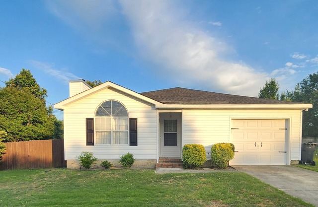 Charming 3 bd 2 bath home in Grovetown GA just off I20 exit 194