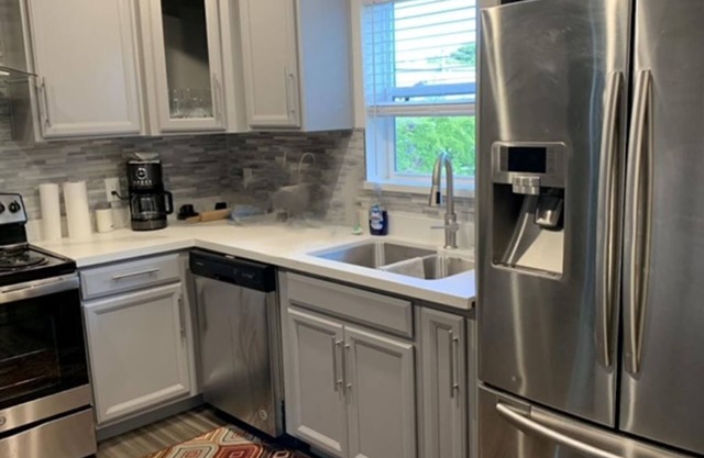 Charming 3-bed & 3 bath 1.6 miles from Downtown Berkeley