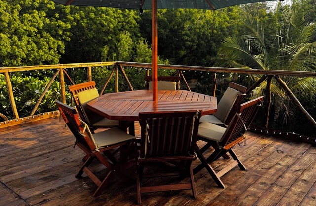 Charming 3-bedroom cottage, in a lush eco friendly compound in Kilifi with WiFi