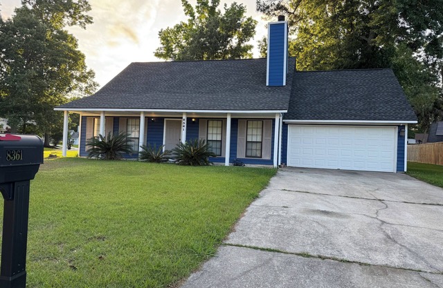 Charming 3-bedroom house with AC, WiFi in beautiful Charleston