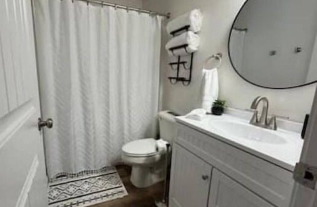 Charming 3-bedroom house in superb Farmington with WiFi, AC