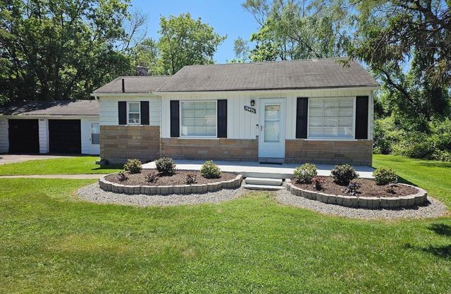 Charming 3-bedroom house with AC and WiFi in Southfield