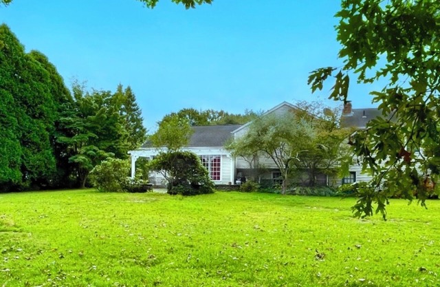 Charming 3 bedroom house in Stonington